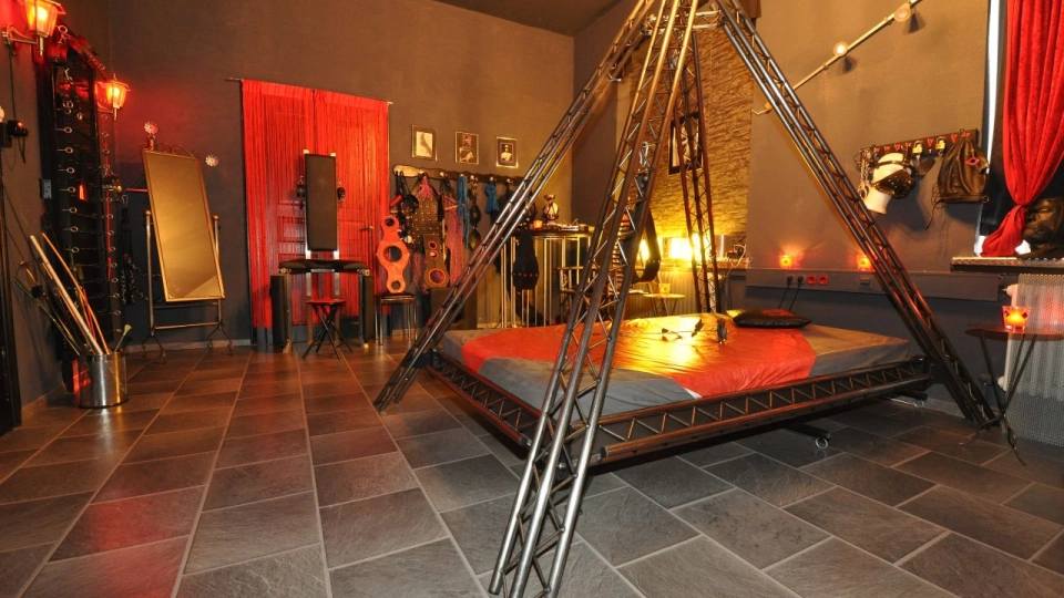 Das Edelstahlzimmer